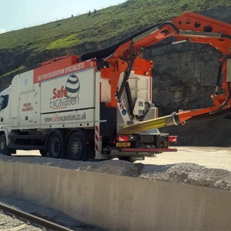 Compact Excavators for Vacuum excavation